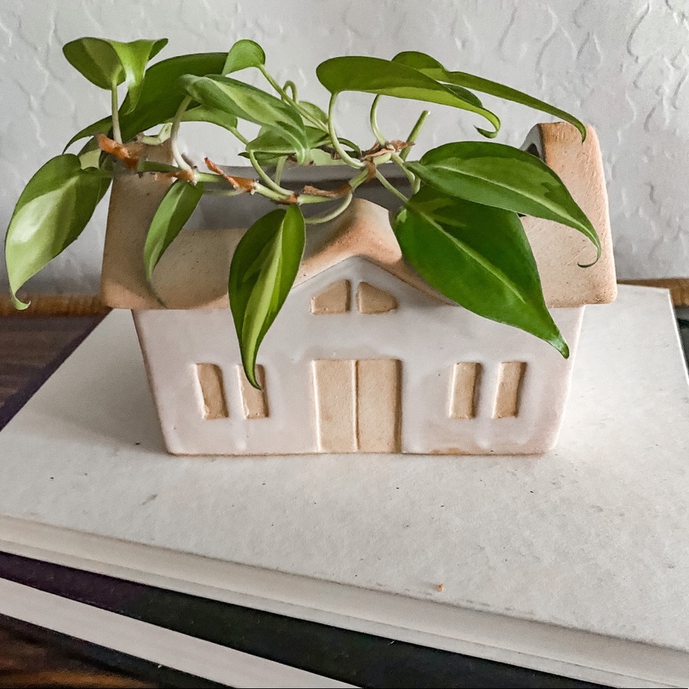 Ceramic Stone House Planter